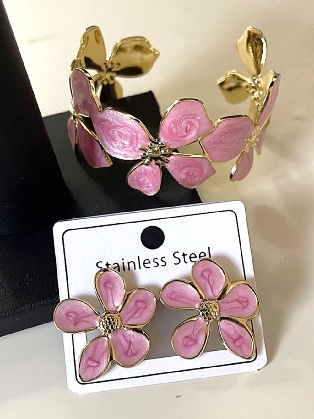 Vintage 18KGold Plated Pink Enamel Flower Cuff Bracelet & Earrings Set Stainless